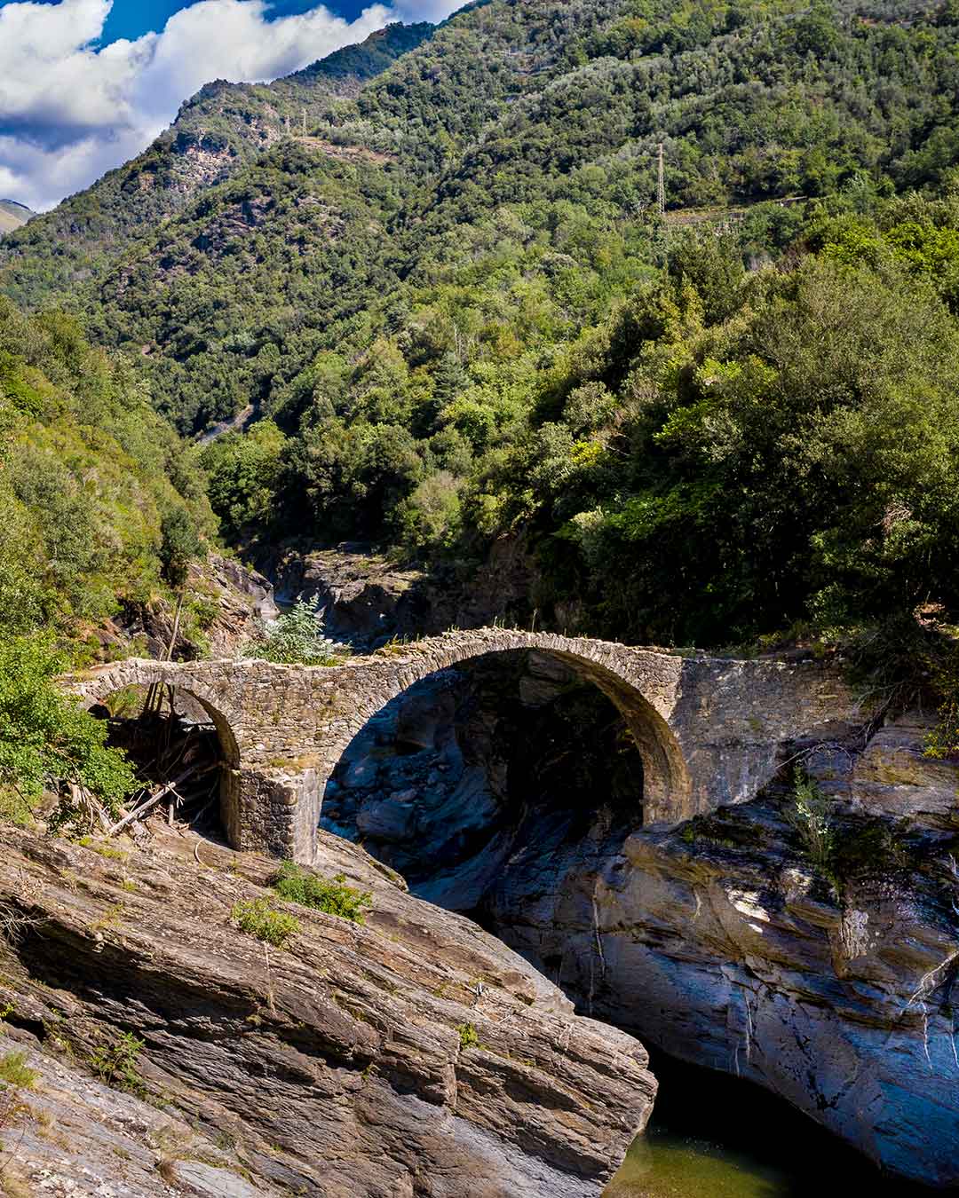 antico ponte in pietra